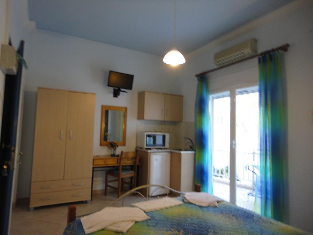 Apergis Rooms Ermúpoli Kültér fotó