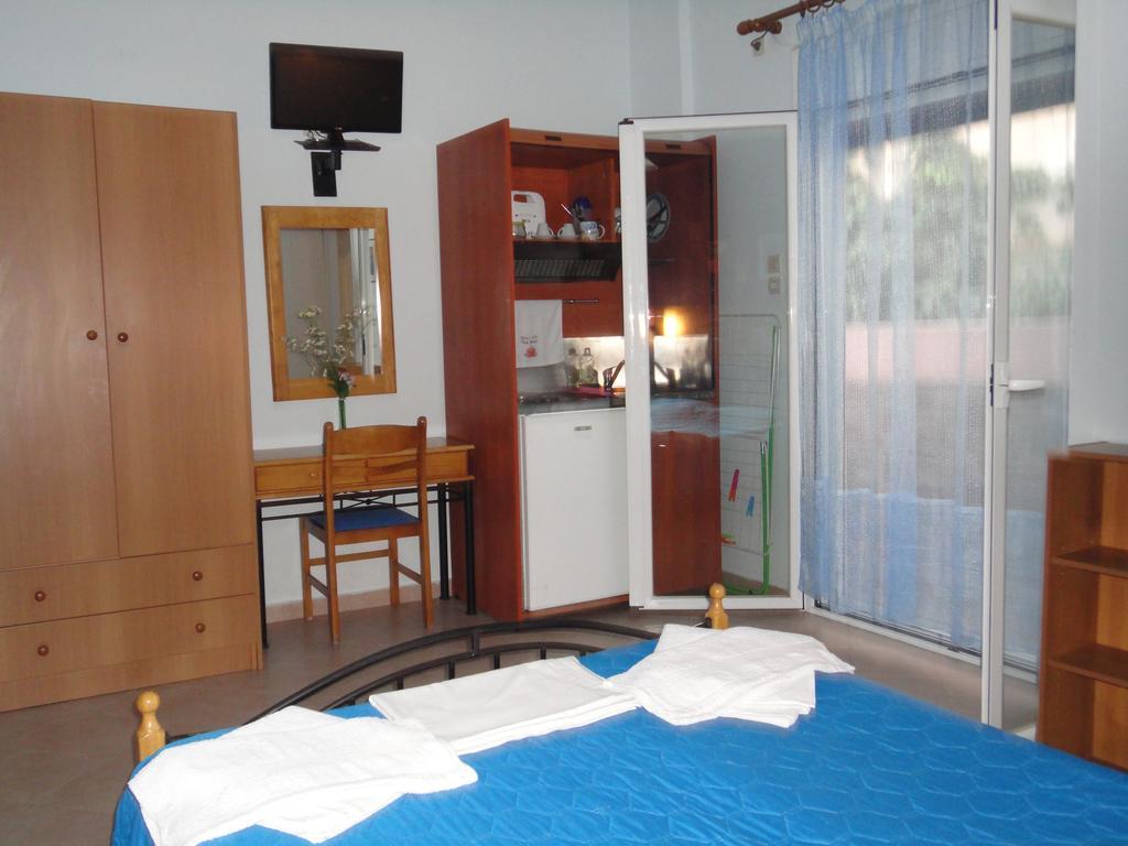 Apergis Rooms Ermúpoli Kültér fotó