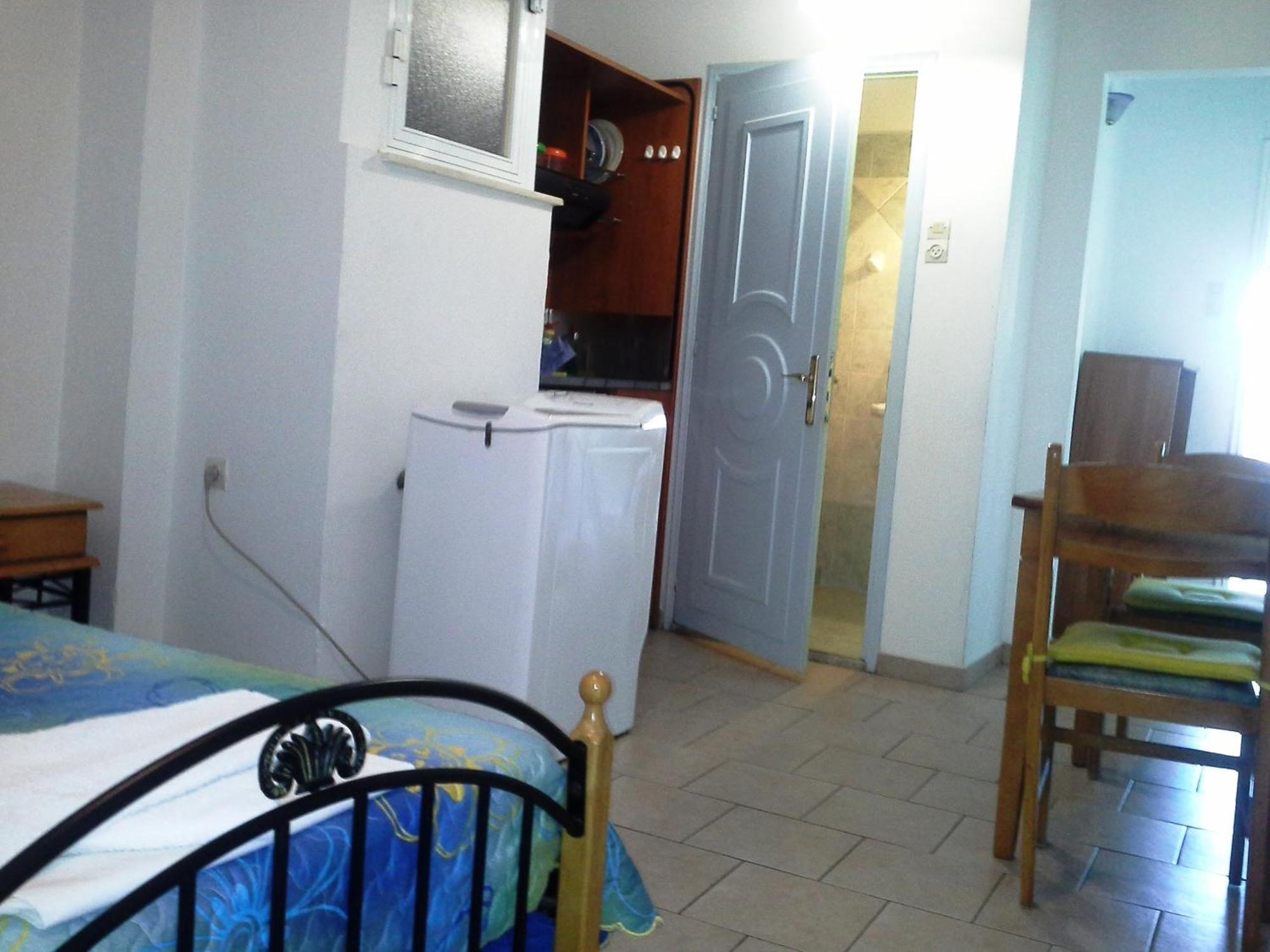 Apergis Rooms Ermúpoli Szoba fotó